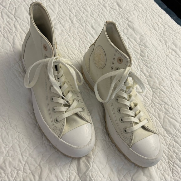 Converse Chuck Taylor All Star Lugged High Top in Egret - Picture 10 of 11